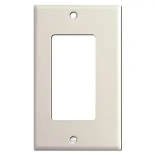 1/8‘‘ Offset Narrow Trim Decor Wall Plate – Light Almond