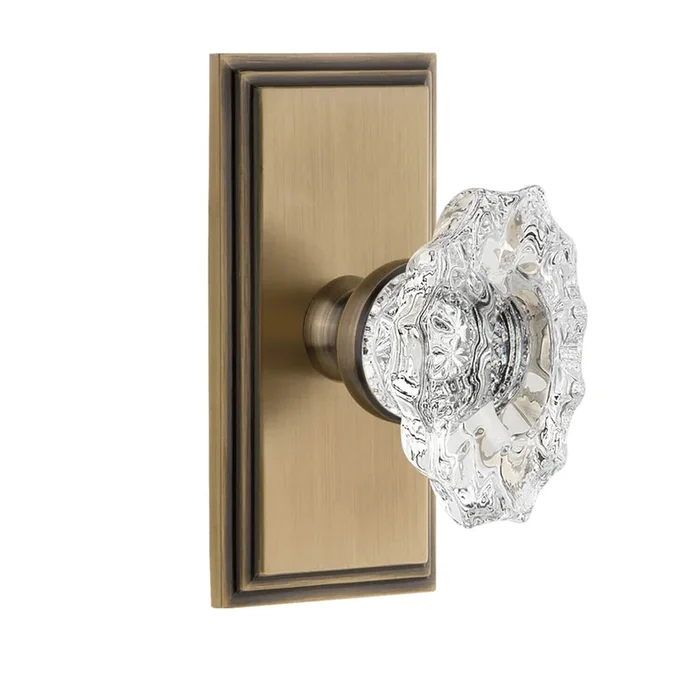 Carr Short Plate with Biarritz Crystal Knob in Vintage Brass