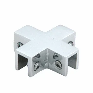 Chrome 4-Way Angled Clamp by C.R. Laurence – High-Quality Glass Connector