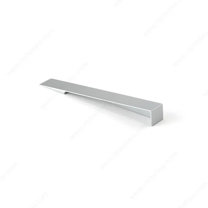Contemporary Metal Pull – MN2 by Richelieu