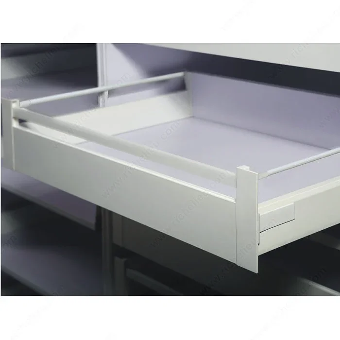 Inner 908 Drawer Sets – 135 mm Height with Gallery Rod and Front Rail by Richelieu