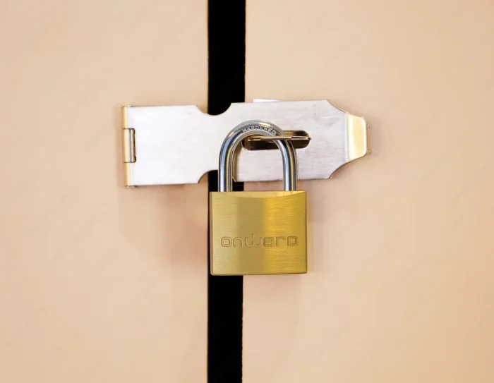 Light-Duty Hasps by Richelieu – Durable Cabinet Hardware for Builders