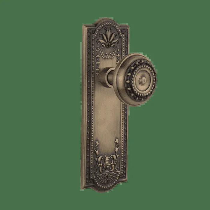Meadows Long Plate with Meadows Knob – Antique Brass Finish