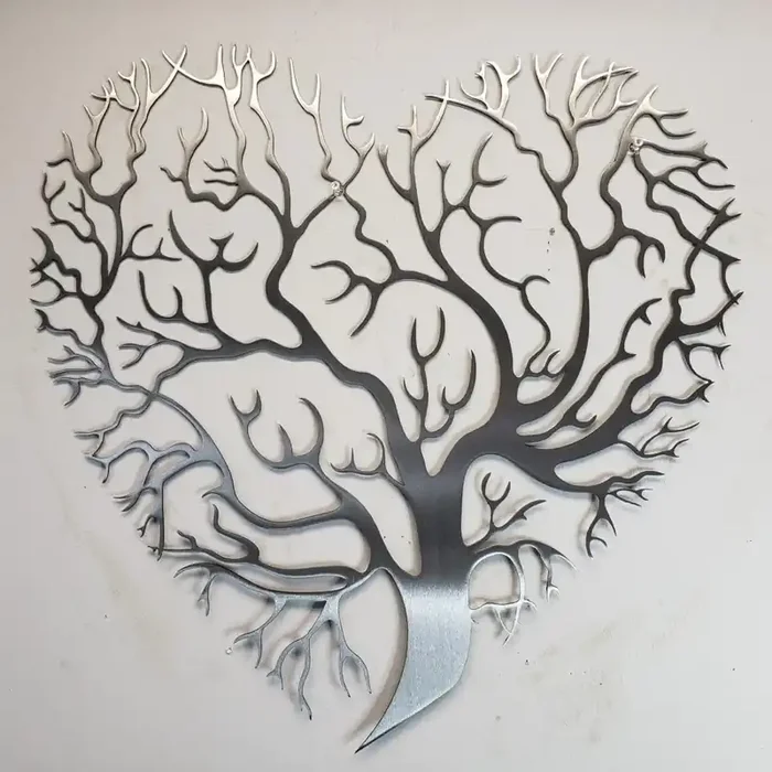Metal Art of Wisconsin Heart Shaped Tree