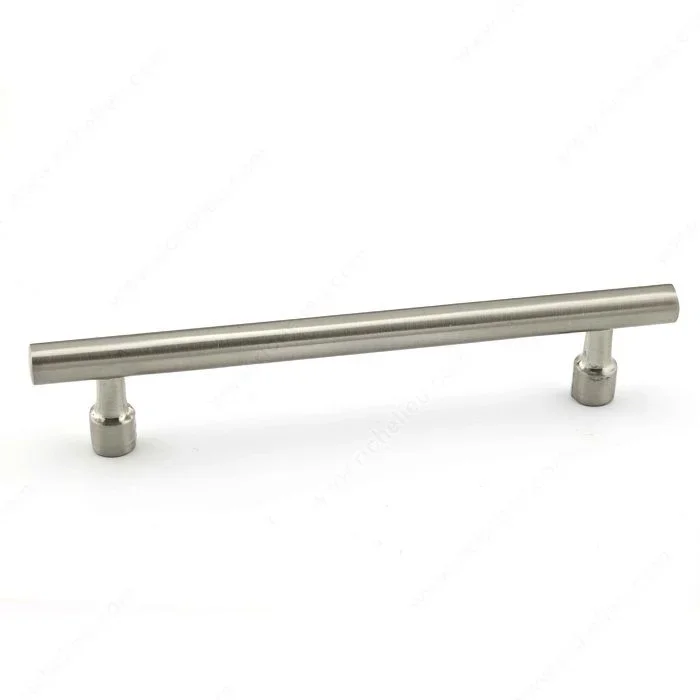 Modern Metal Pull – 52139 by Richelieu