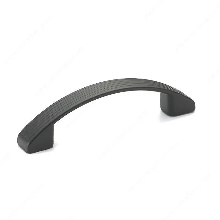 Modern Metal Pull – 621 by Richelieu | Stylish Cabinet Hardware