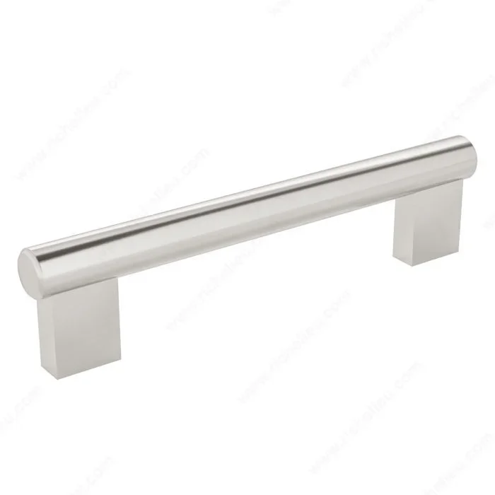 Modern Stainless Steel Pull – 2719 by Richelieu | Cabinet Hardware