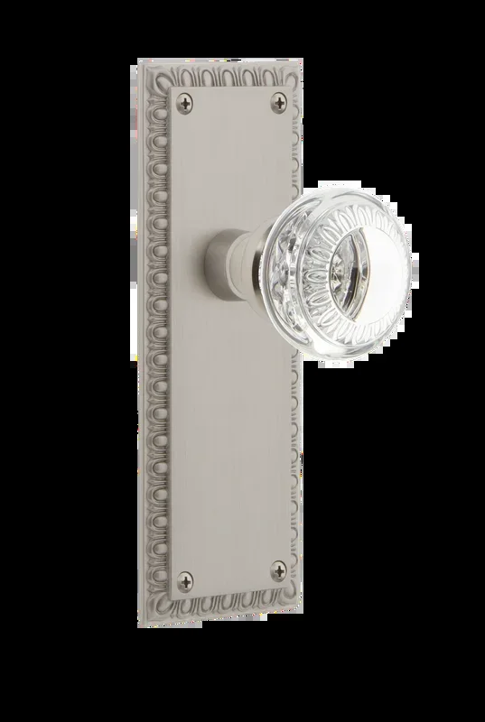 Neoclassical Plate with Crystal Knob – Satin Nickel – Nostalgic