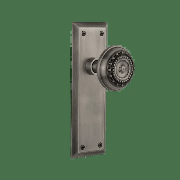 New York Long Plate with Meadows Knob – Antique Pewter Finish