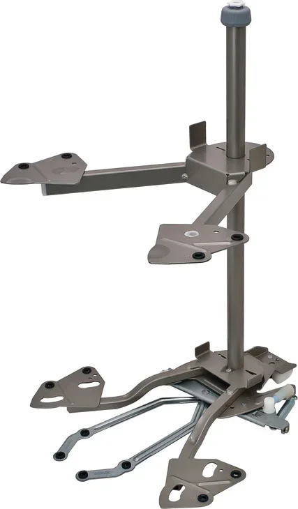 Suzie-Q Revolving and Self-Closing Hardware by Hafele