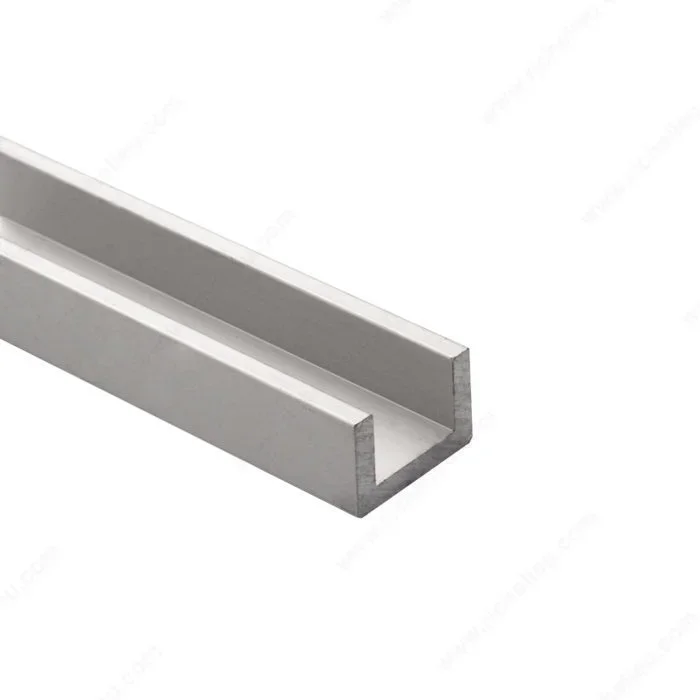 U-Shaped Molding Sample – 7/8 in (22.22 mm) by Richelieu