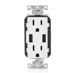 USB Plug Outlet Duplex Receptacle 15A TR Leviton – White