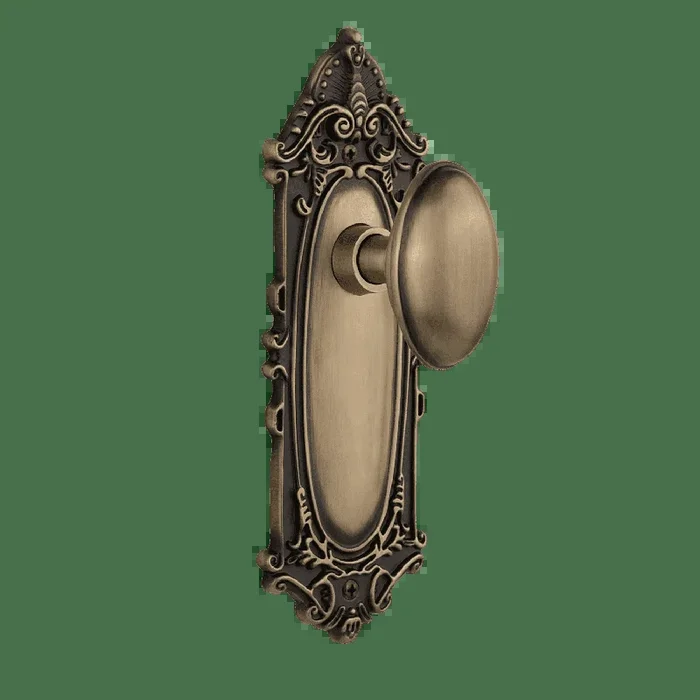 Victorian Long Plate with Homestead Knob in Antique Brass – Nostalgic