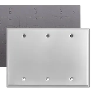 Weatherproof 3 Blank Switch Wallplate – Aluminum